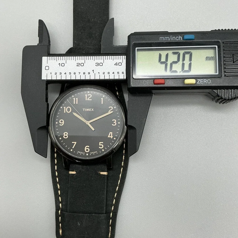 Timex Indiglo WR30M Mens Watch 42mm Black Dial Black Leather Bund New Battery